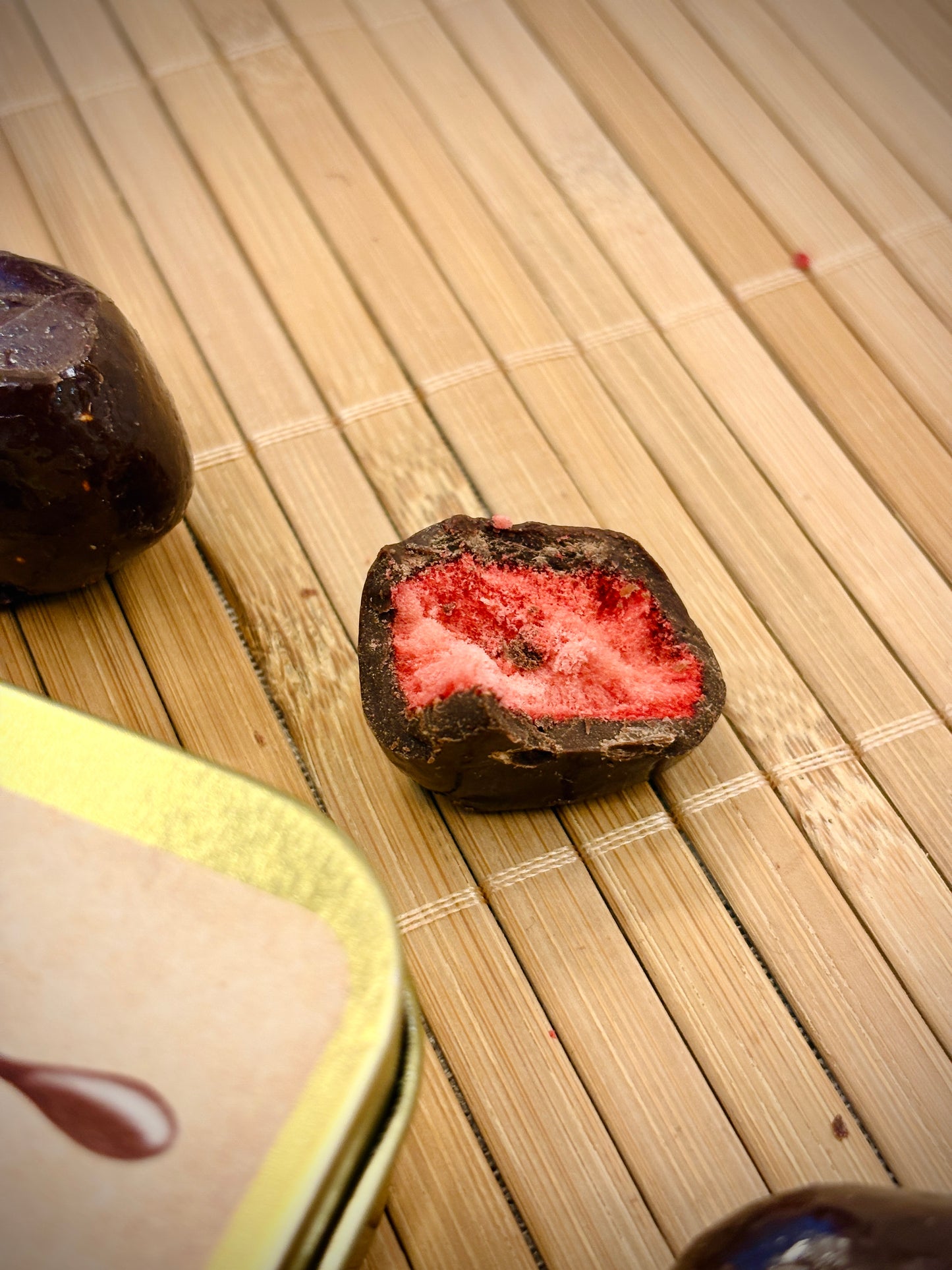 Bestseller Strawberry Combo– Dipped in Belgian Couverture