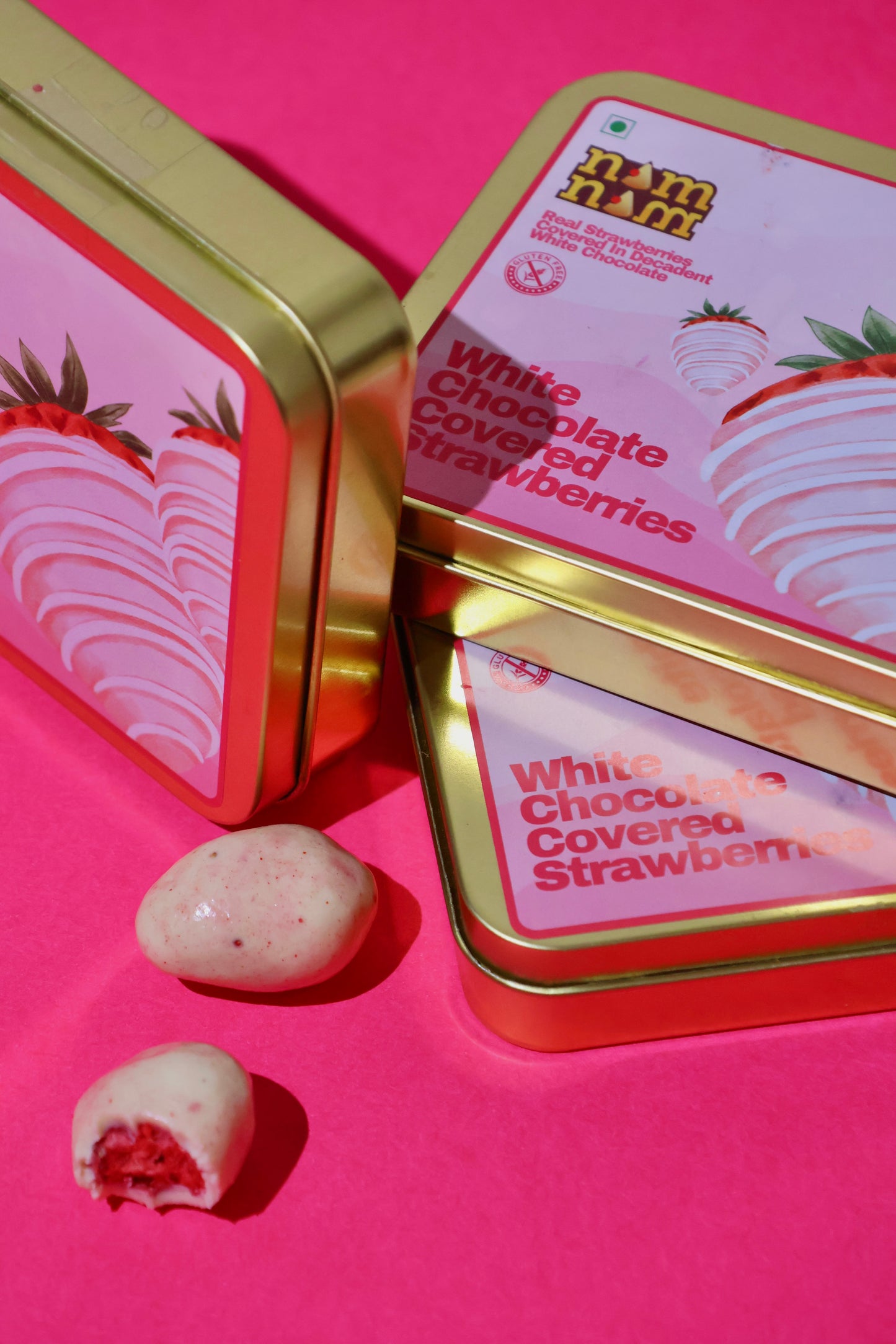 Freeze-Dried Strawberries Dipped in Belgian White Couverture